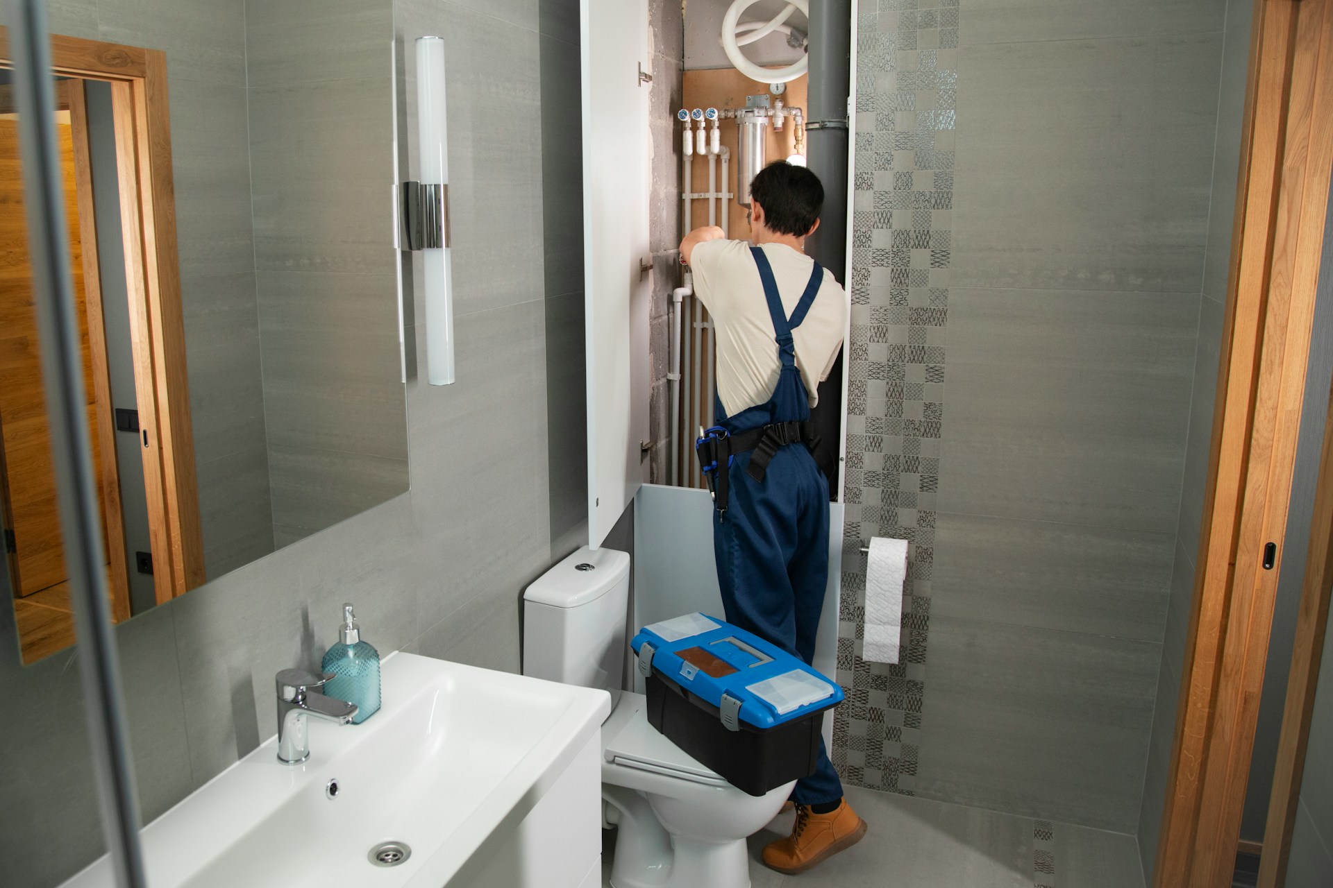 emergwncy plumbing